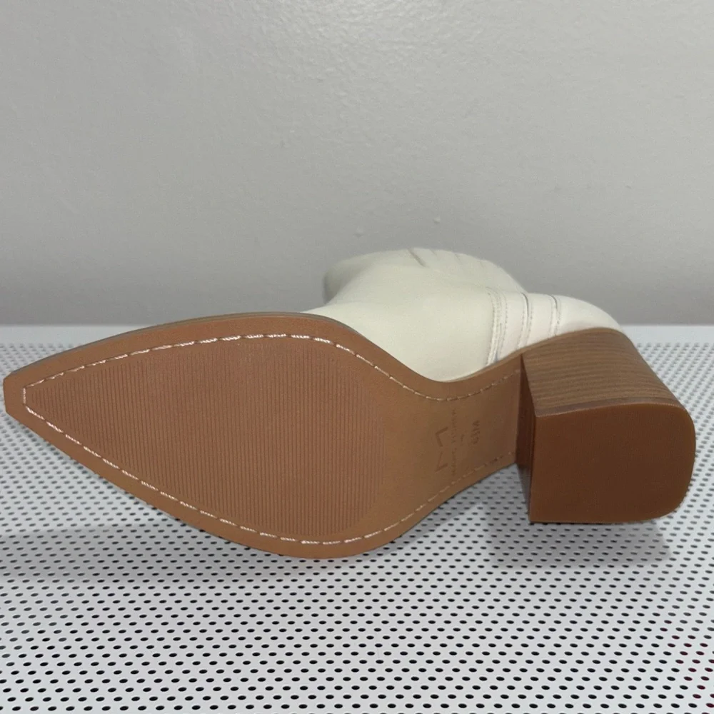 🆕 NWOT Marc Fisher Gadri Ivory Ankle Booties - Picture 7 of 8